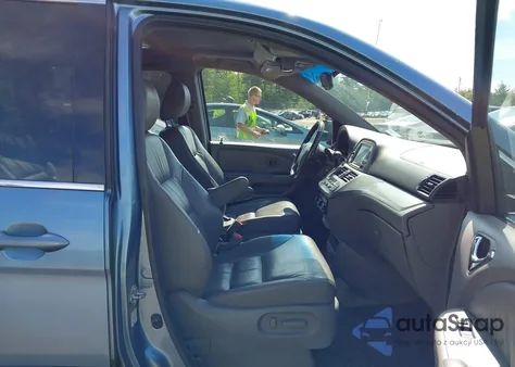 2010 Honda Odyssey Touring из США, поврежденный, VIN 5FNRL3H90AB043582